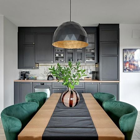 Nadmotlawie Estate Gym, Sauna & Parking By Downtown Apartments Gdansk Bagian luar foto